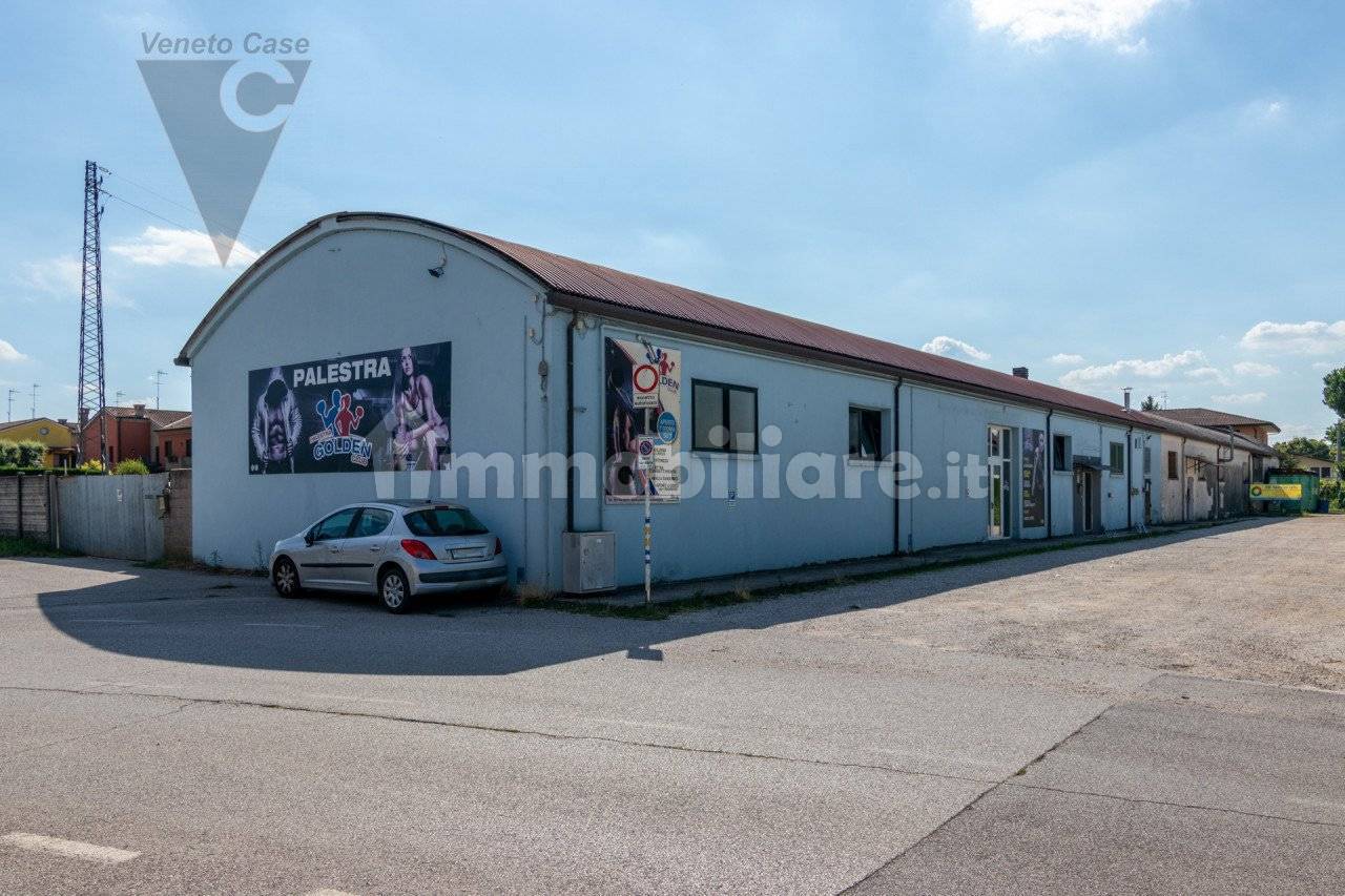 Lagerhaus in Legnaro, Italy 350m², Nr. 293547