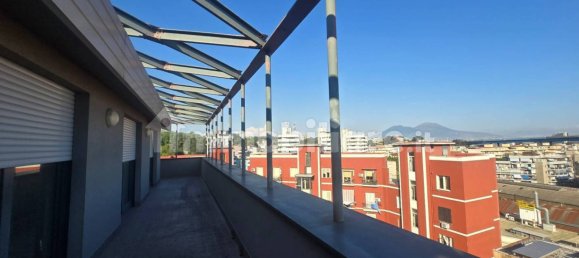 4 bedrooms Penthouse in Naples, Italy No. 357672 4