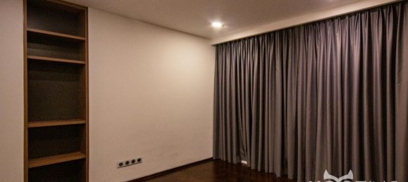4 bedrooms Apartment in District 3, Vietnam No. 18412 8