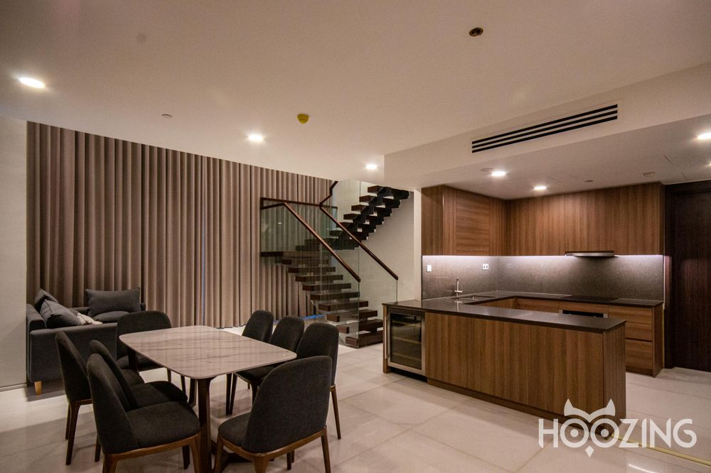 4 bedrooms Apartment in District 3, Vietnam No. 18412