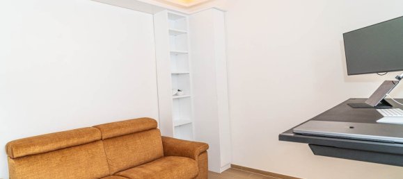 2 bedrooms Apartment in Florence, Italy No. 191987 12