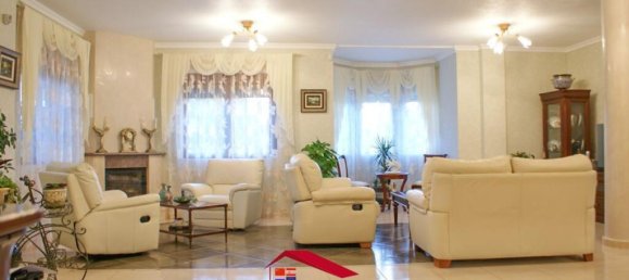 Вилла с 5 спальнями в Сьюдад Кесада, Испания № 261787 18