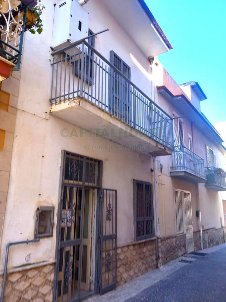 1 bedroom Commercial property in Sirignano, Italy No. 299235