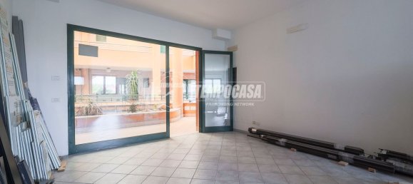 50m² Commercial property in San Clemente, Italy No. 312485 6