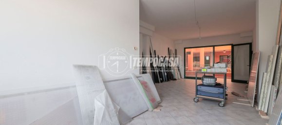 50m² Commercial property in San Clemente, Italy No. 312485 10