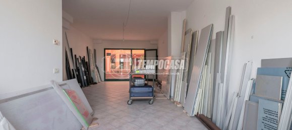 50m² Commercial property in San Clemente, Italy No. 312485 12