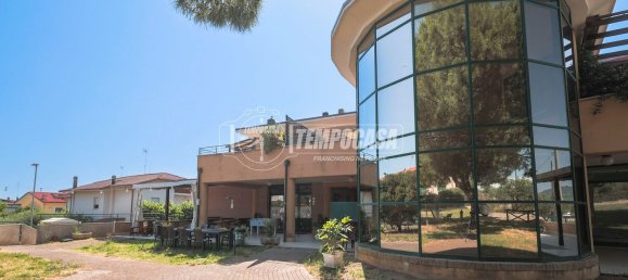 50m² Commercial property in San Clemente, Italy No. 312485 19