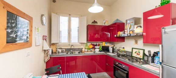 3 bedrooms Apartment in Pistoia, Italy No. 351009 7