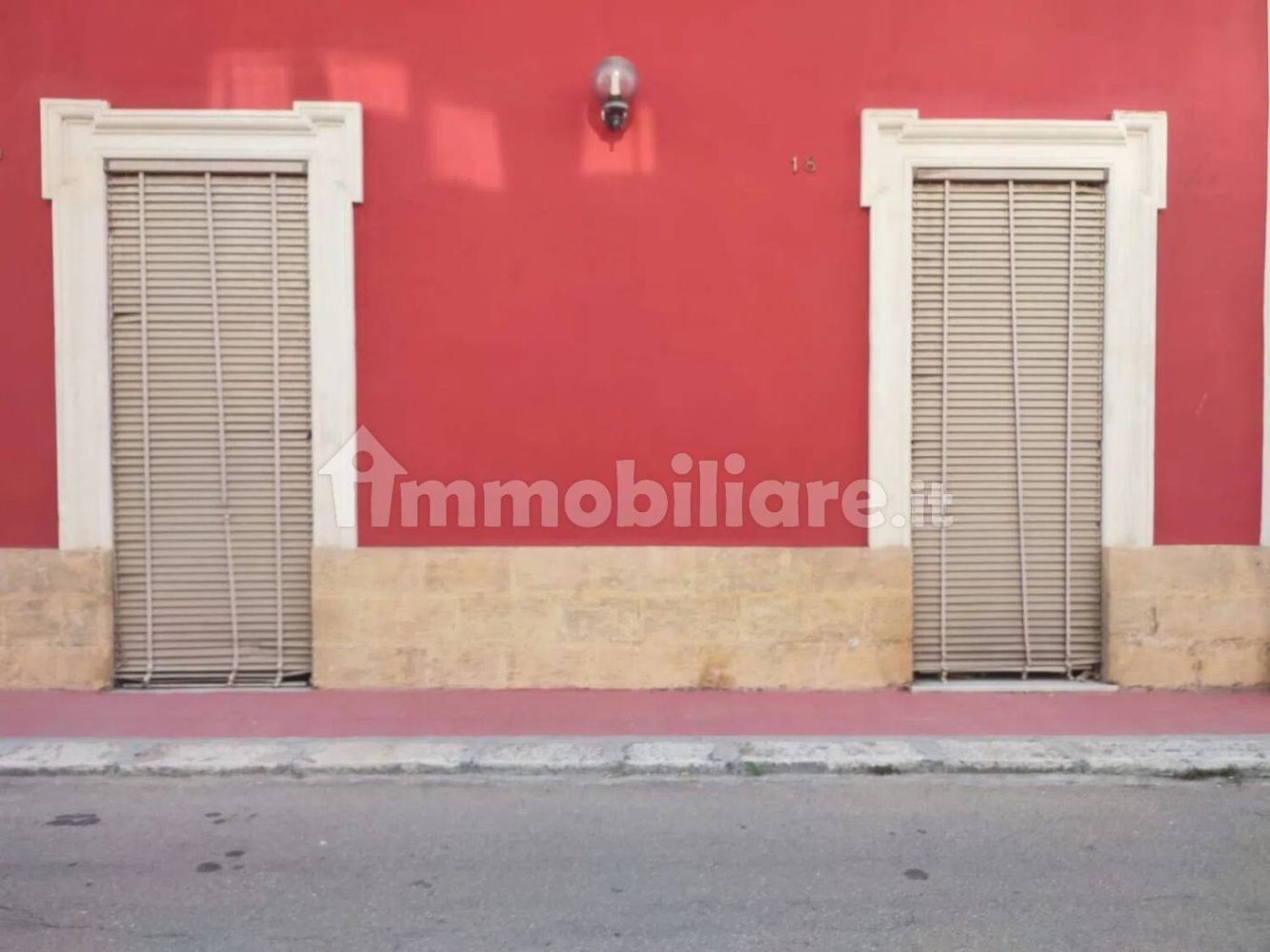 9 bedrooms Apartment in San Pietro Vernotico, Italy No. 104726