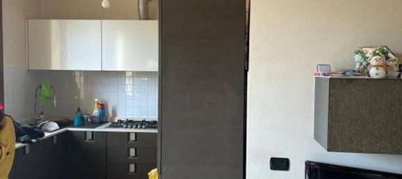 3 rooms Apartment in Carpi, Italy No. 95030 6