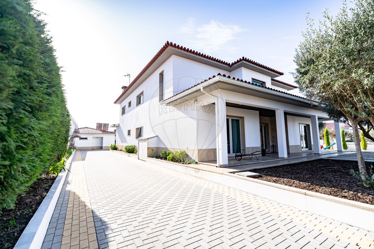 Дом с 5 спальнями в Кантаньеди, Португалия № 164615