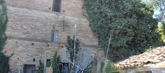6 Schlafzimmer Haus in Montottone, Italy, Nr. 352265 11