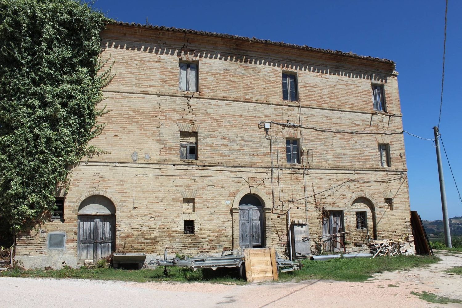 6 Schlafzimmer Haus in Montottone, Italy, Nr. 352265