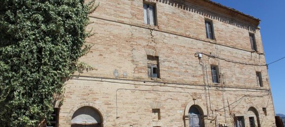 6 Schlafzimmer Haus in Montottone, Italy, Nr. 352265 5