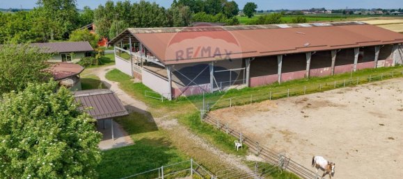 30 rooms House in Stagno Lombardo, Italy No. 371643 25