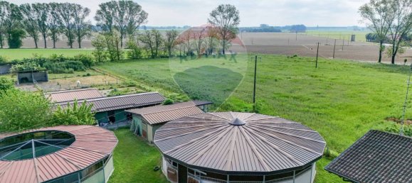 30 rooms House in Stagno Lombardo, Italy No. 371643 10