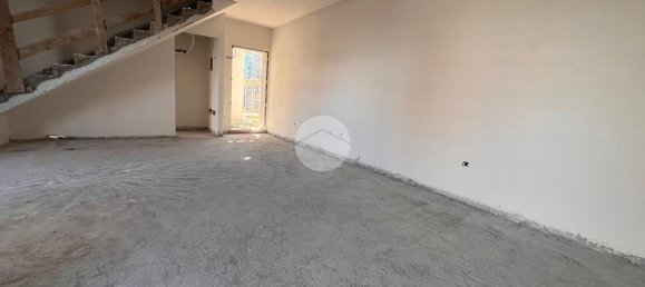 Villa de 4 habitaciónes en Ciampino, Italy No. 2121 2