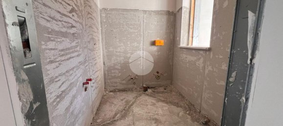 Villa de 4 habitaciónes en Ciampino, Italy No. 2121 6