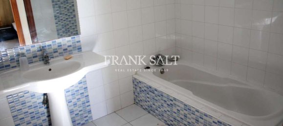 3 bedrooms Apartment in Mosta, Malta No. 2570 7