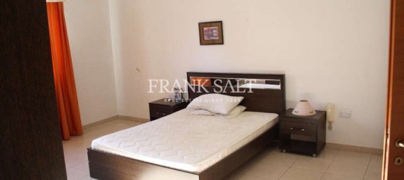 3 bedrooms Apartment in Mosta, Malta No. 2570 4