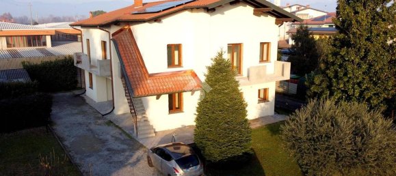 2 غرف نوم شقة في Bolgare, Italy رقم 221847 2