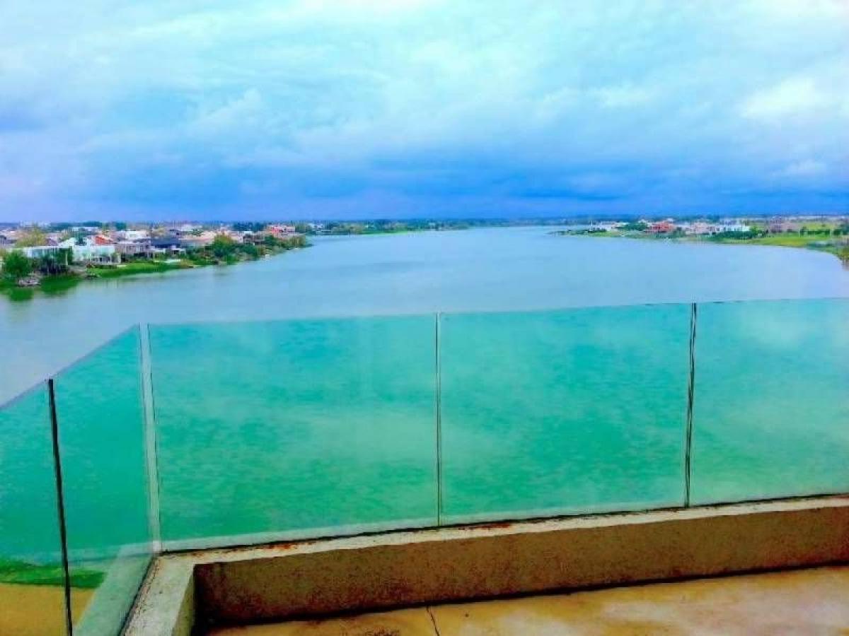 2 bedrooms Apartment in Tigre, Argentina No. 18138