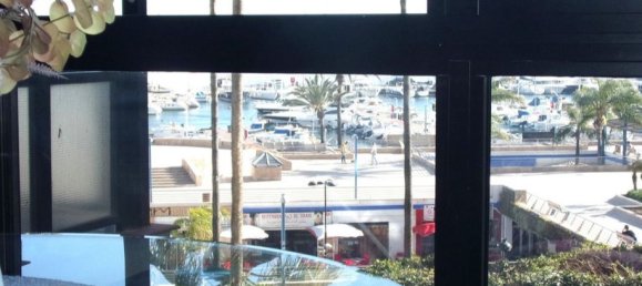 1 bedroom Apartment in Marbella, Spain No. 132640 2