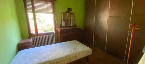 18 rooms House in Vetto, Italy No. 278865 10