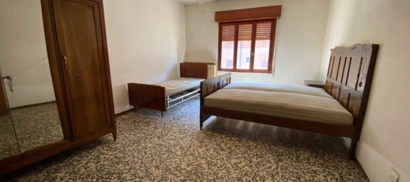 18 rooms House in Vetto, Italy No. 278865 18