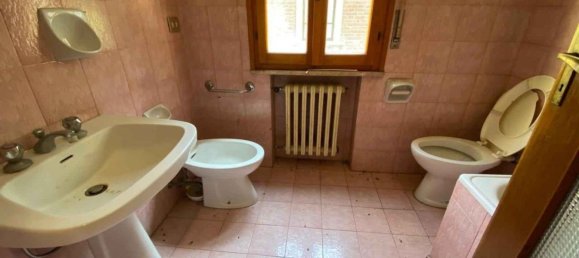 18 rooms House in Vetto, Italy No. 278865 21