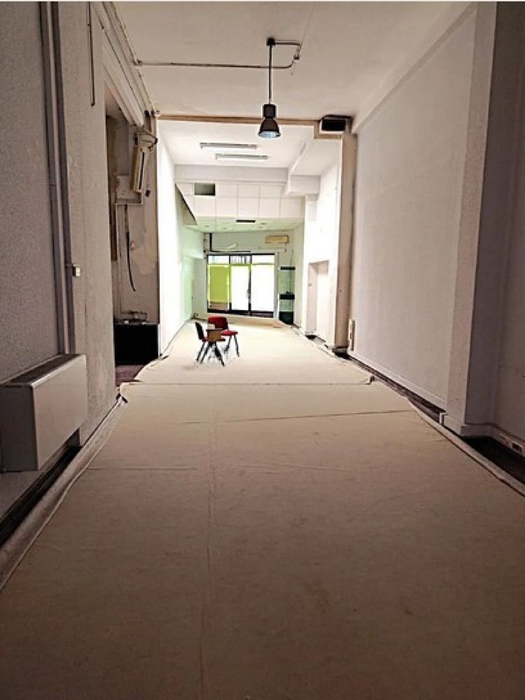 407m² Commercial property in Valencia, Spain No. 251106