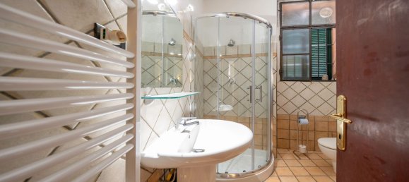 10 rooms Apartment in Perugia, Italy No. 103426 21