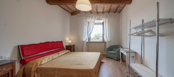 10 rooms Apartment in Perugia, Italy No. 103426 17