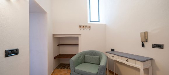10 rooms Apartment in Perugia, Italy No. 103426 22