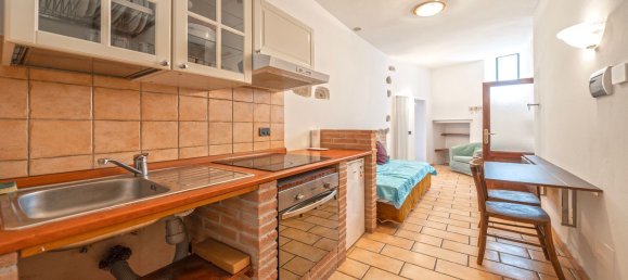 10 rooms Apartment in Perugia, Italy No. 103426 13