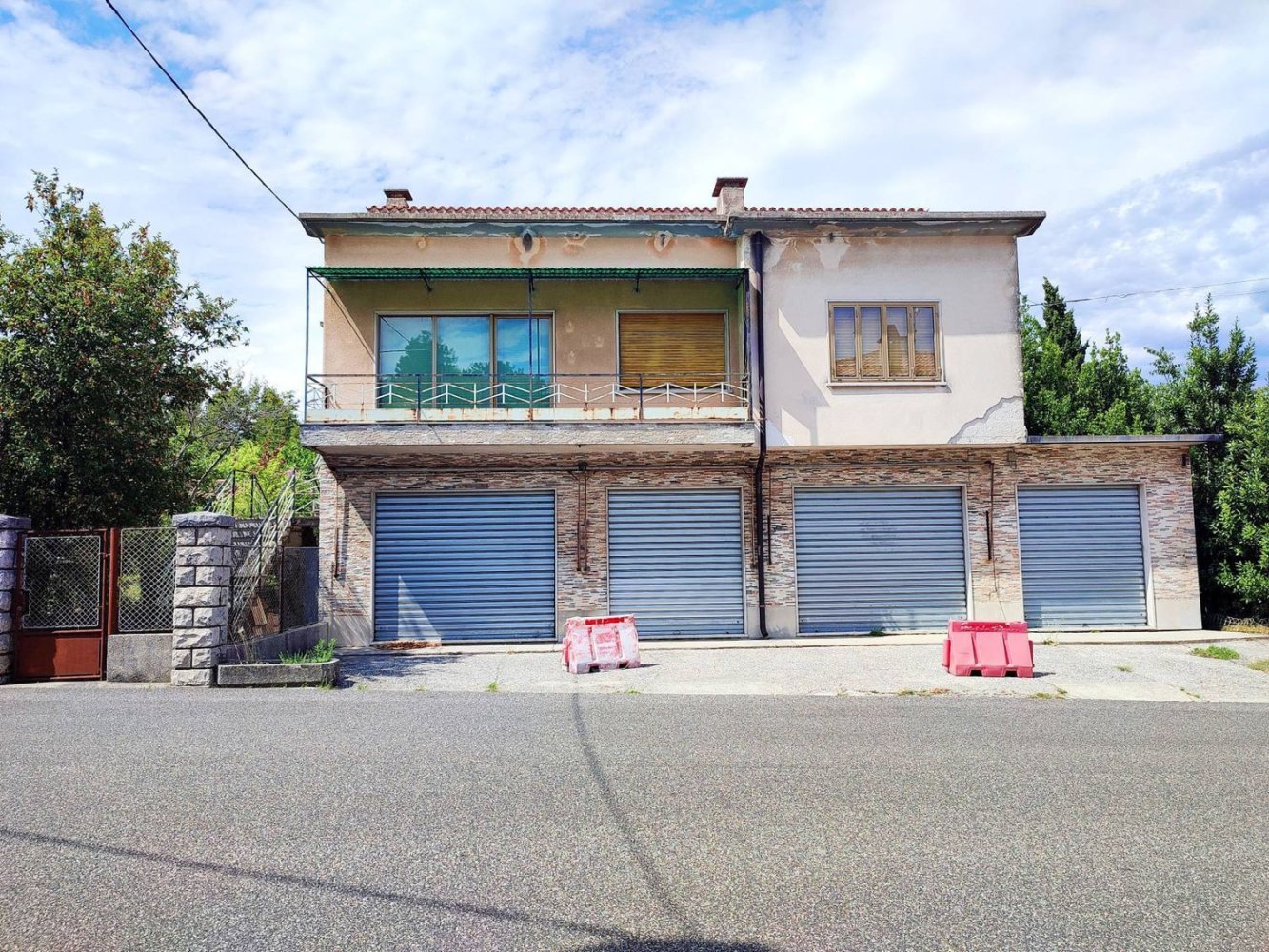 Villa de 10 habitaciónes en Trieste, Italy No. 258070