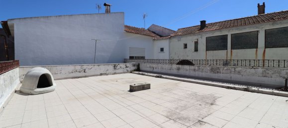 5 غرف نوم منزل في Montemor o Velho, Portugal رقم 179942 2