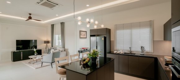 3 bedrooms Cafe / restaurant in Hua Hin, Thailand No. 8387 10