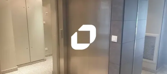 74m² Office in Puteaux, France No. 302410 4