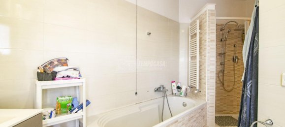 Apartamento de 3 divisões em Senago, Italy N.º 19913 79