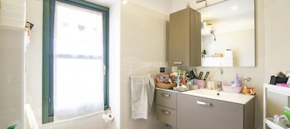 Apartamento de 3 divisões em Senago, Italy N.º 19913 77