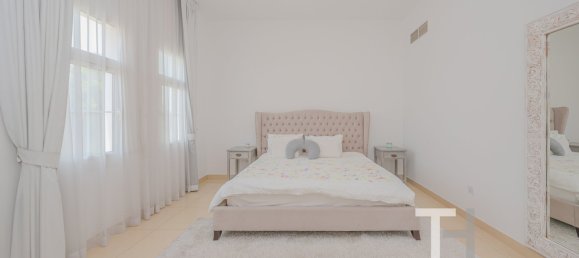 5 bedrooms Villa in Mudon, UAE No. 32213 30