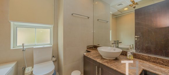 5 bedrooms Villa in Mudon, UAE No. 32213 23