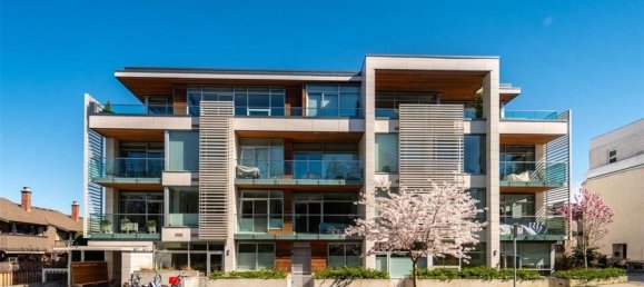 2 bedrooms Condo in British Columbia, Canada No. 238 2