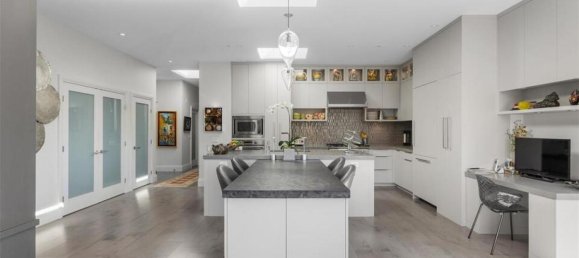 2 bedrooms Condo in British Columbia, Canada No. 238 12