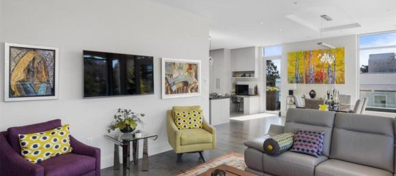 2 bedrooms Condo in British Columbia, Canada No. 238 5