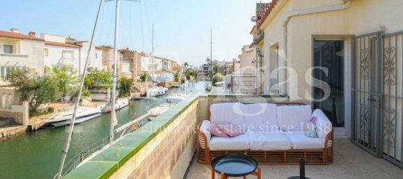 5 chambres Maison à Empuriabrava, Spain No. 149796 40