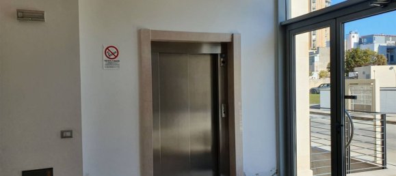  مكتب في Lecce, Italy 55متر مربع رقم 138231 3