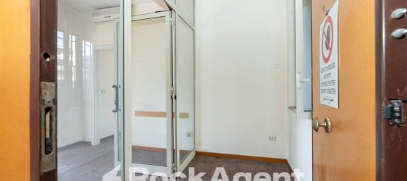 5 rooms Office in Catania, Italy No. 317665 2