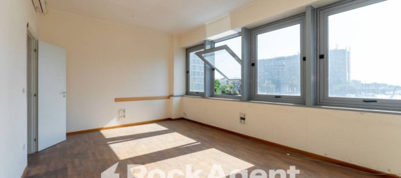5 rooms Office in Catania, Italy No. 317665 16